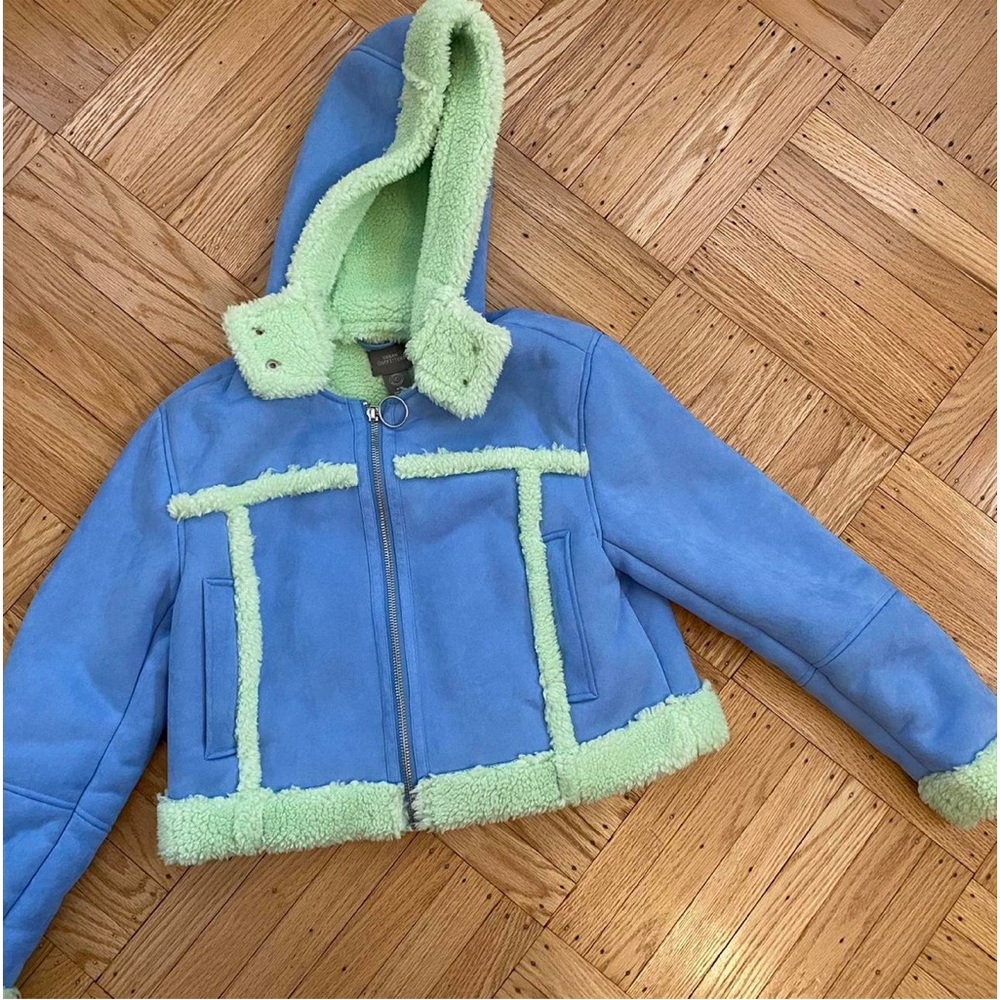 Urban Outfitters Roselyn Faux Sherling Blue Cozy cropped Y2K hood Jacket Coat - Picture 6 of 6